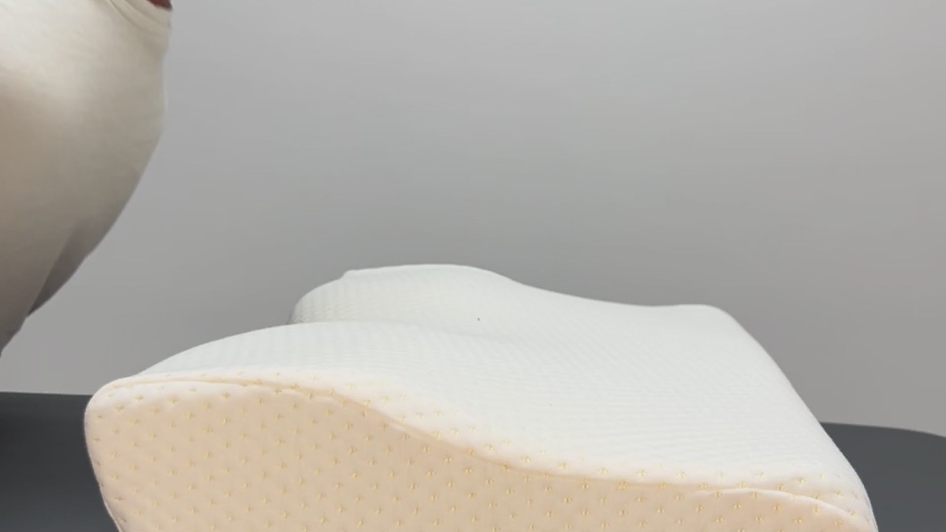 Fisiocervical™ – Almohada Viscoelástica Ergonómica